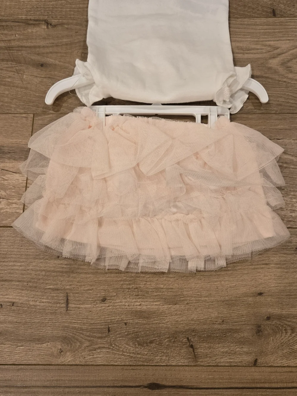 NWT Carter’s twins matching spring floral Bunny Tutu Outfit - Size NB X2